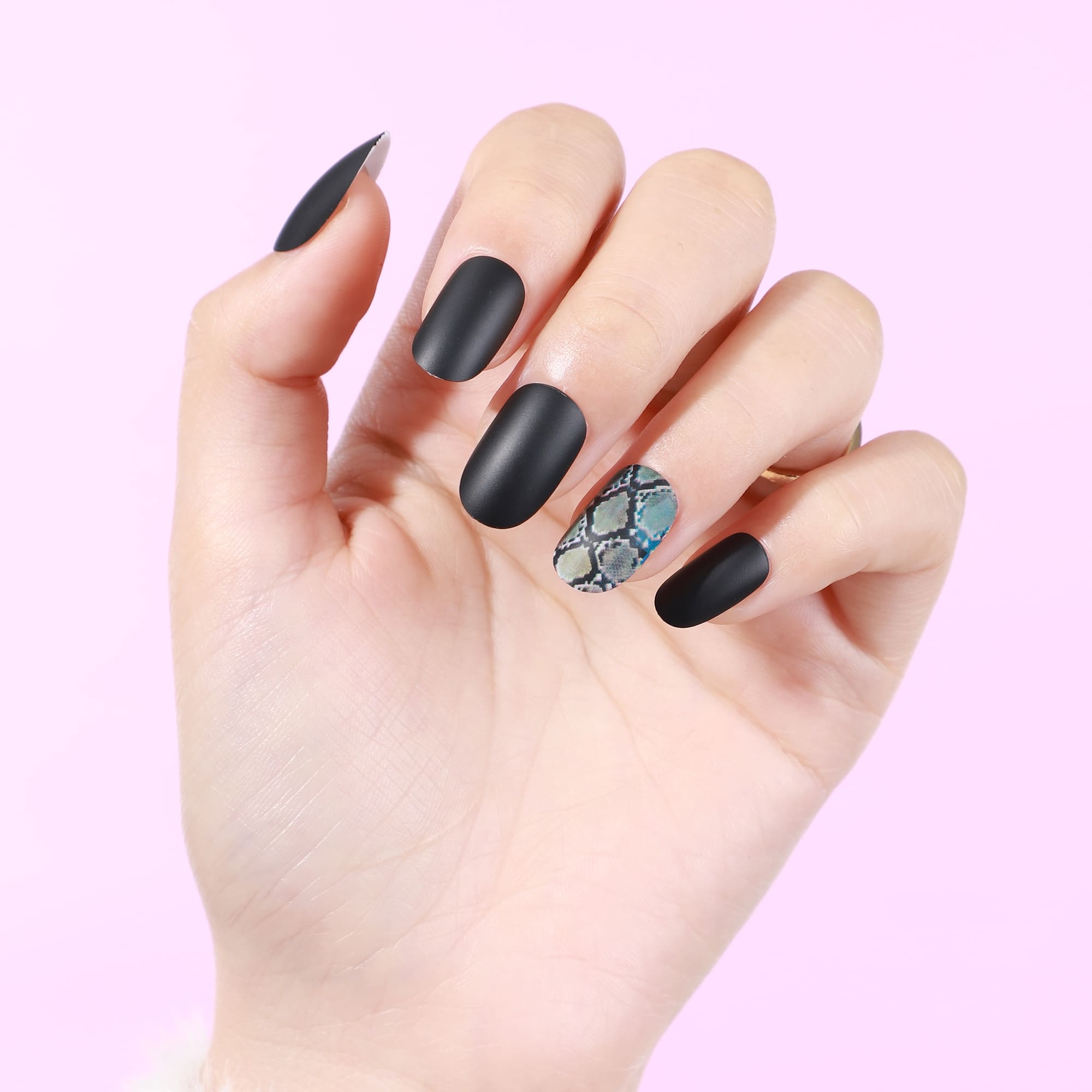 Snake Printed Nails